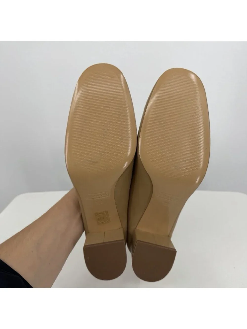 Everlane Italian Leather Day Heel Light Taupe 10.5 Women's Elastic Back Comfort